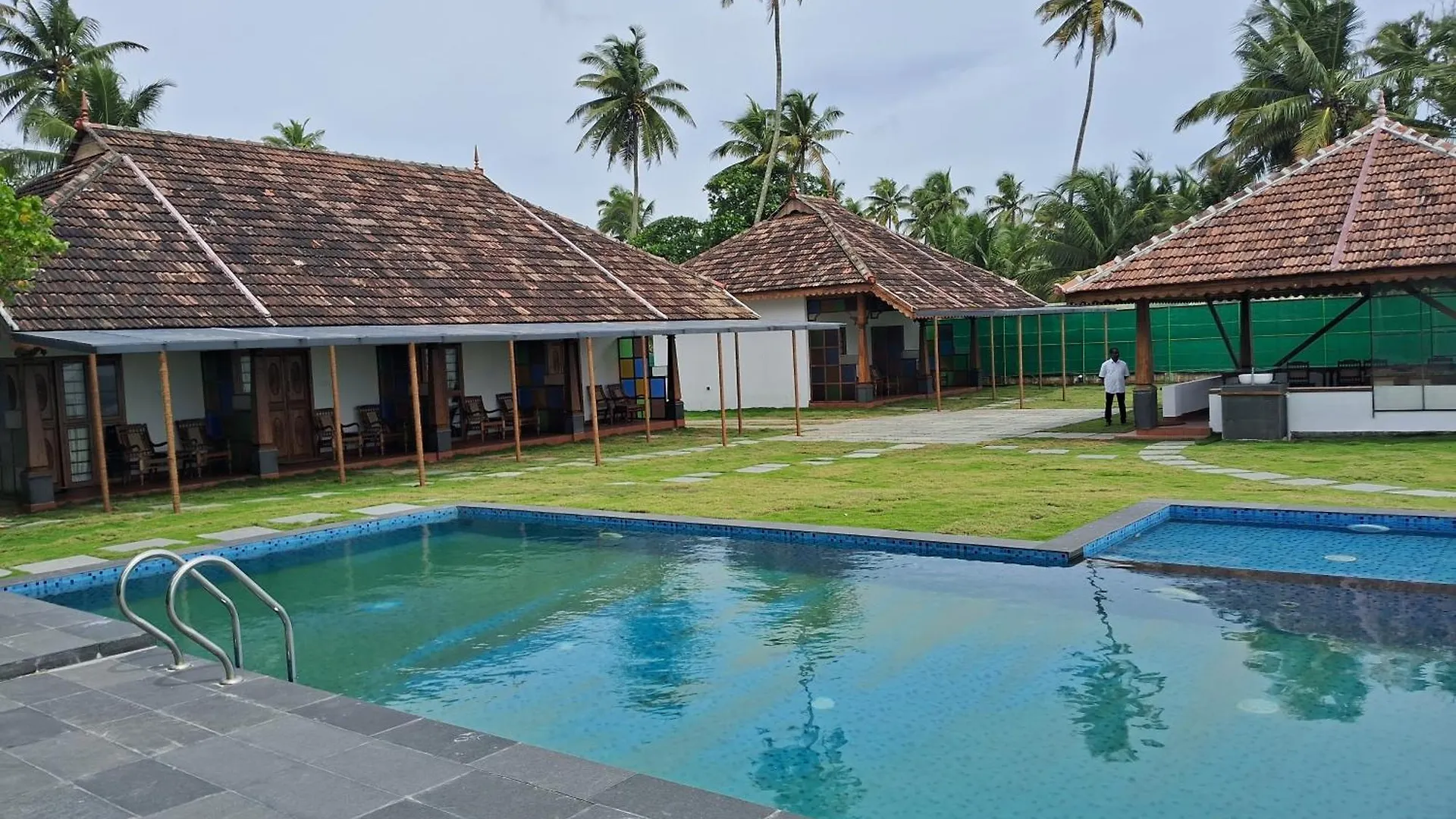 Ragas - Marari Beach Villa Alappuzha